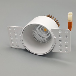 Встраиваемый светильник LD 2248 R white LED 8W Встраиваемый светильник LD 2248 R white LED 8W